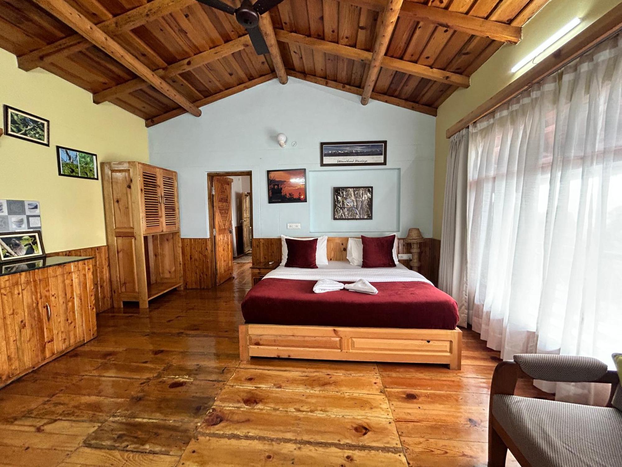 Kasar Himalaya Holiday Resort, Binsar Rd 阿尔莫拉 外观 照片