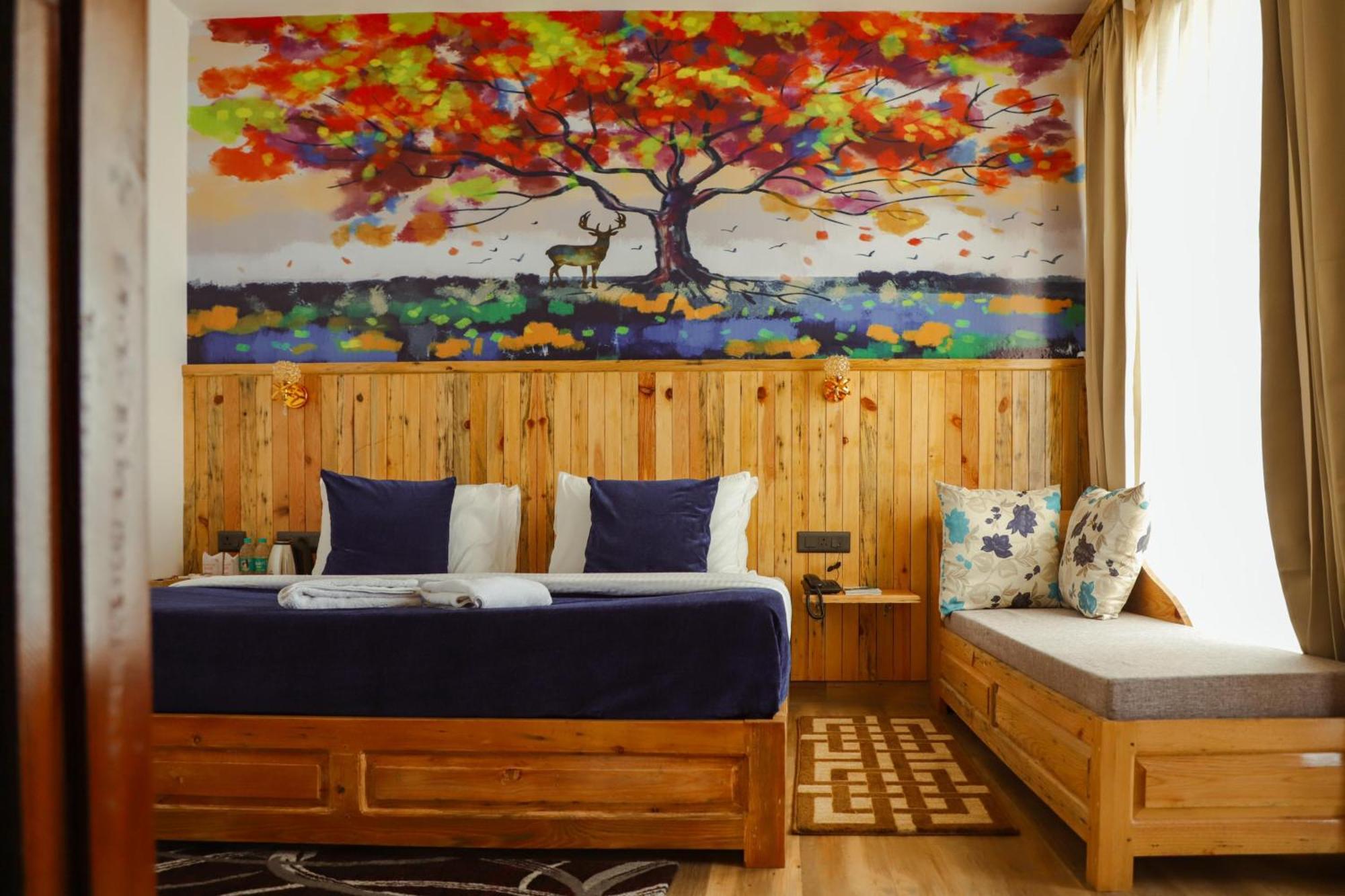 Kasar Himalaya Holiday Resort, Binsar Rd 阿尔莫拉 外观 照片