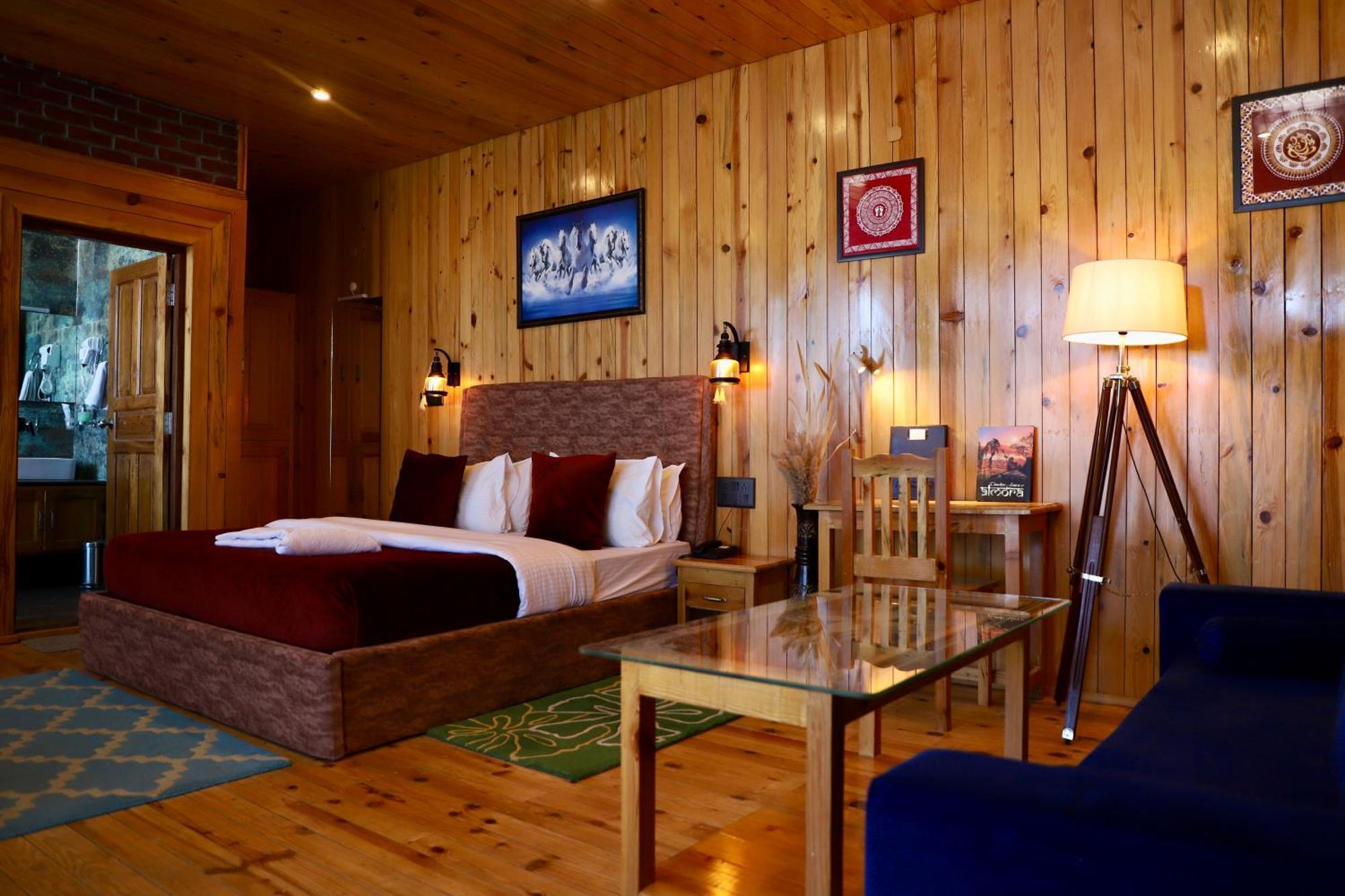 Kasar Himalaya Holiday Resort, Binsar Rd 阿尔莫拉 外观 照片