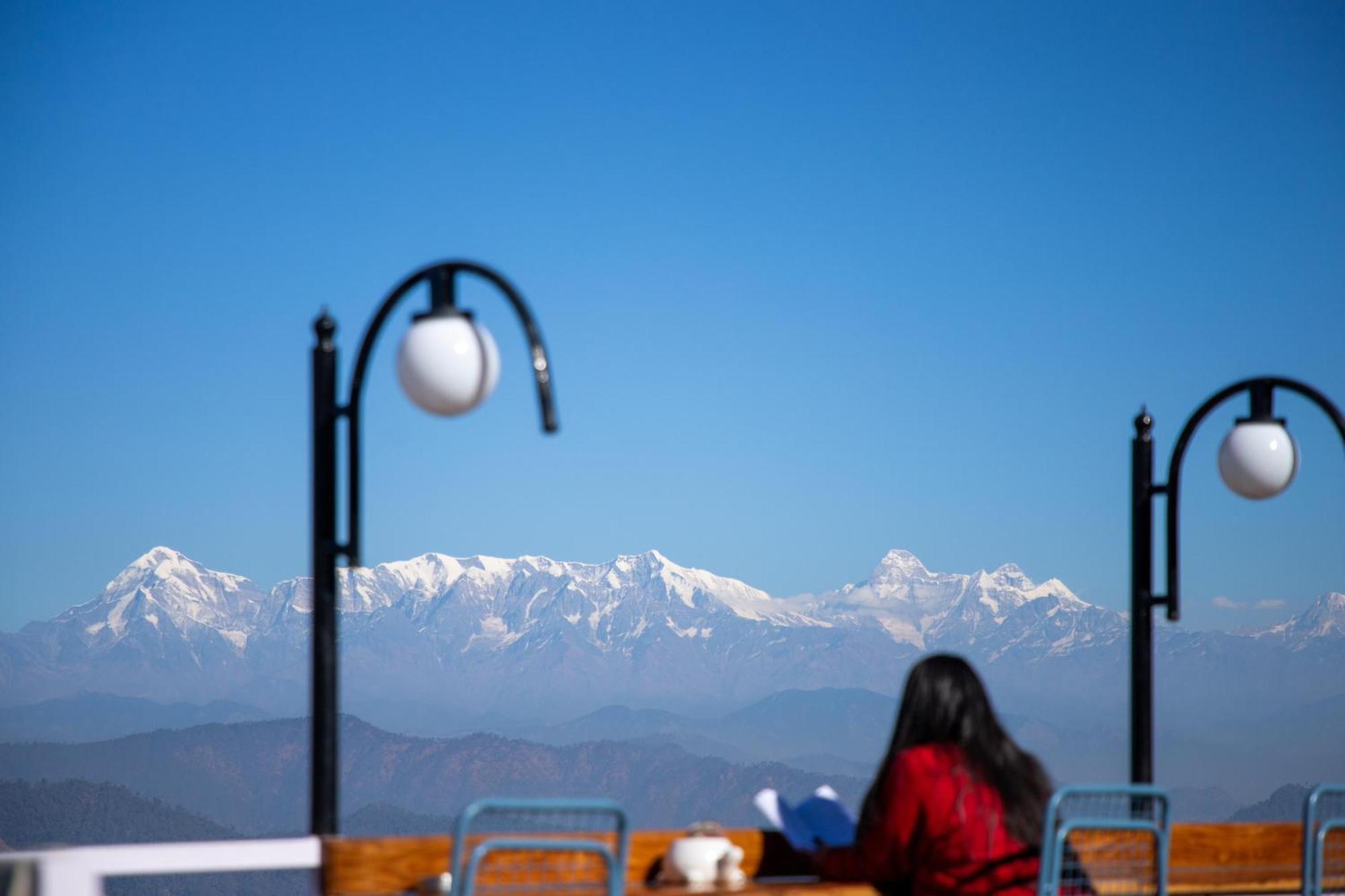 Kasar Himalaya Holiday Resort, Binsar Rd 阿尔莫拉 外观 照片